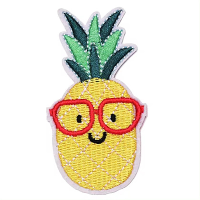 OEM ODM 맞춤 embroidered 패치와 열 절단 경계 그리고 뒷쪽에 꿰매